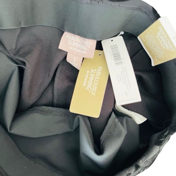 NWT Chico’s Fabulously Slimming Flocked Pull On Pant, Fashion Black size 1 - Picture 5 of 8